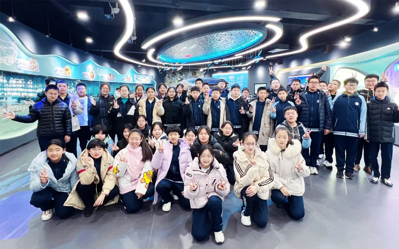 Huaxin Information | Supporting the Future of the Motherland